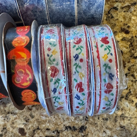 Colorful Patterned Ribbon Set - Picture 2 of 12